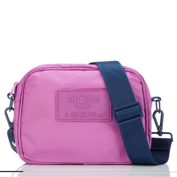 ALOHA Collection | Bags | Aloha Collection Le Tourmonochrome Orchid ...